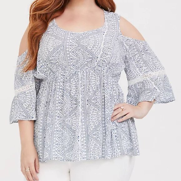 Torrid Gauze Cold Shoulder Top Women's Bell Quarter Sleeve Lace Accent Boho 1X - Picture 1 of 7